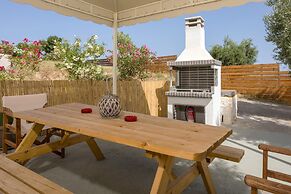 Tumeremos Holiday Apartment for 8 People Private Bbq Area