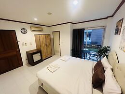 Omaya Guest House