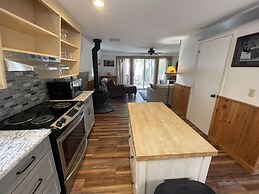 Waterfront Cottage Moosehead Lake