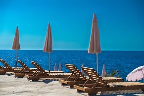 Sunset Bay Apartments