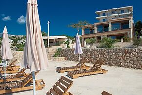 Sunset Bay Apartments