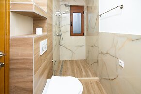 Sunset Bay Apartments