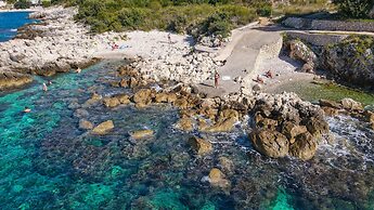 Sunset Bay Apartments