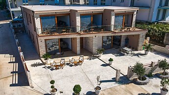 Sunset Bay Apartments