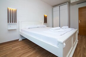 Sunset Bay Apartments