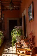 LA CASA B & B
