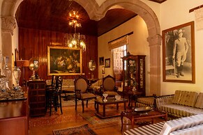LA CASA B & B
