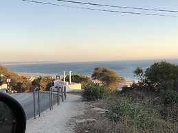 Fonte da Telha Cliff House