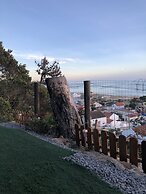 Fonte da Telha Cliff House