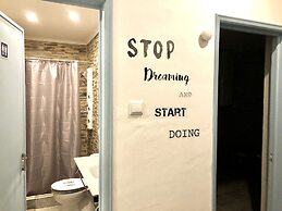 Fonte da Telha Cliff House