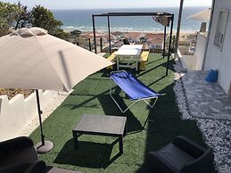 Fonte da Telha Cliff House