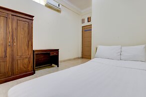 OYO Life 93662 Kost Pak Budi