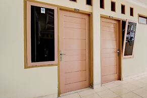 OYO Life 93662 Kost Pak Budi