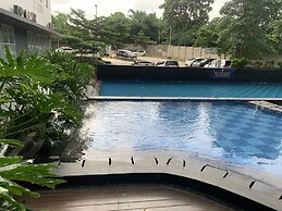 Collection O 93700 Aurora Rooms @ Urbantown Serpong