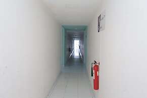 OYO 93701 Room Transit By At