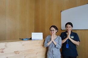 OYO 93701 Room Transit By At