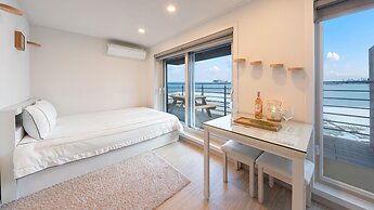 Goseong Badasga per Osyeonbyu Pension