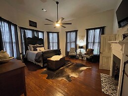 Adelines Bed and Breakfast