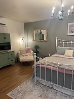 Adelines Bed and Breakfast