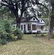Adelines Bed and Breakfast