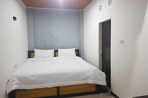 OYO 93709 Rose Inn 2