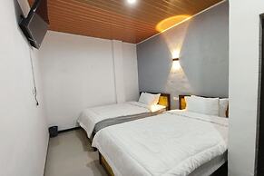 OYO 93709 Rose Inn 2