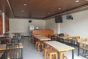 OYO 93709 Rose Inn 2