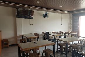 OYO 93709 Rose Inn 2