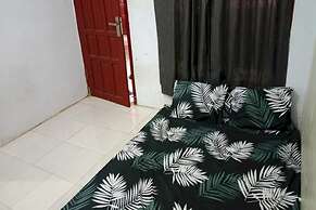 OYO Life 93712 Vanda Family