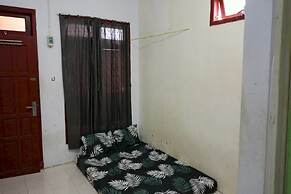 OYO Life 93712 Vanda Family