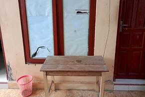 OYO Life 93712 Vanda Family