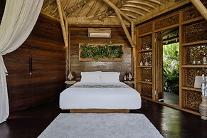 Earthship Ubud Eco Villa