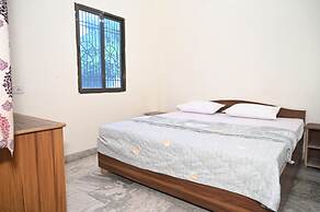 Goroomgo Mahamaya Guest House Varanasi