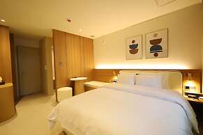 H AVENUE  Jecheon Station