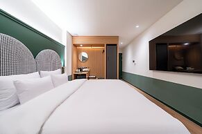 H AVENUE  Jecheon Station