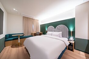 H AVENUE  Jecheon Station