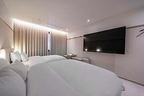 H AVENUE  Jecheon Station