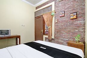 Capital O 93716 Family Guesthouse Syariah