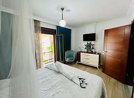 Ellawilla Suit House