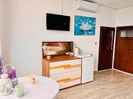 Ellawilla Suit House