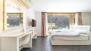 Hongcheon Noilgangmaeul Pet Pension