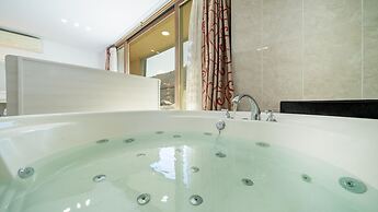 Hongcheon Noilgangmaeul Pet Pension