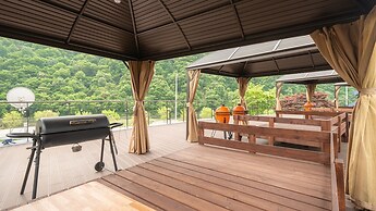 Hongcheon Noilgangmaeul Pet Pension