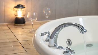 Hongcheon Noilgangmaeul Pet Pension