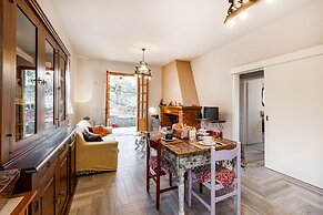 Comfortable Home Vittoria8 Among Greenery