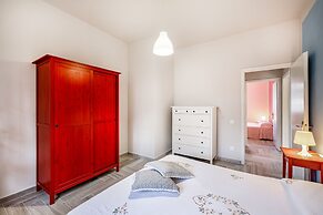 Comfortable Home Vittoria8 Among Greenery