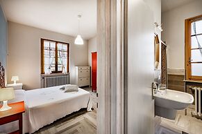 Comfortable Home Vittoria8 Among Greenery