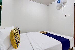 SPOT ON 93717 Nayus Homestay Syariah 4