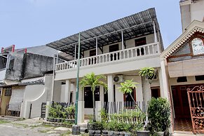 SPOT ON 93717 Nayus Homestay Syariah 4