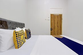 SPOT ON 93717 Nayus Homestay Syariah 4